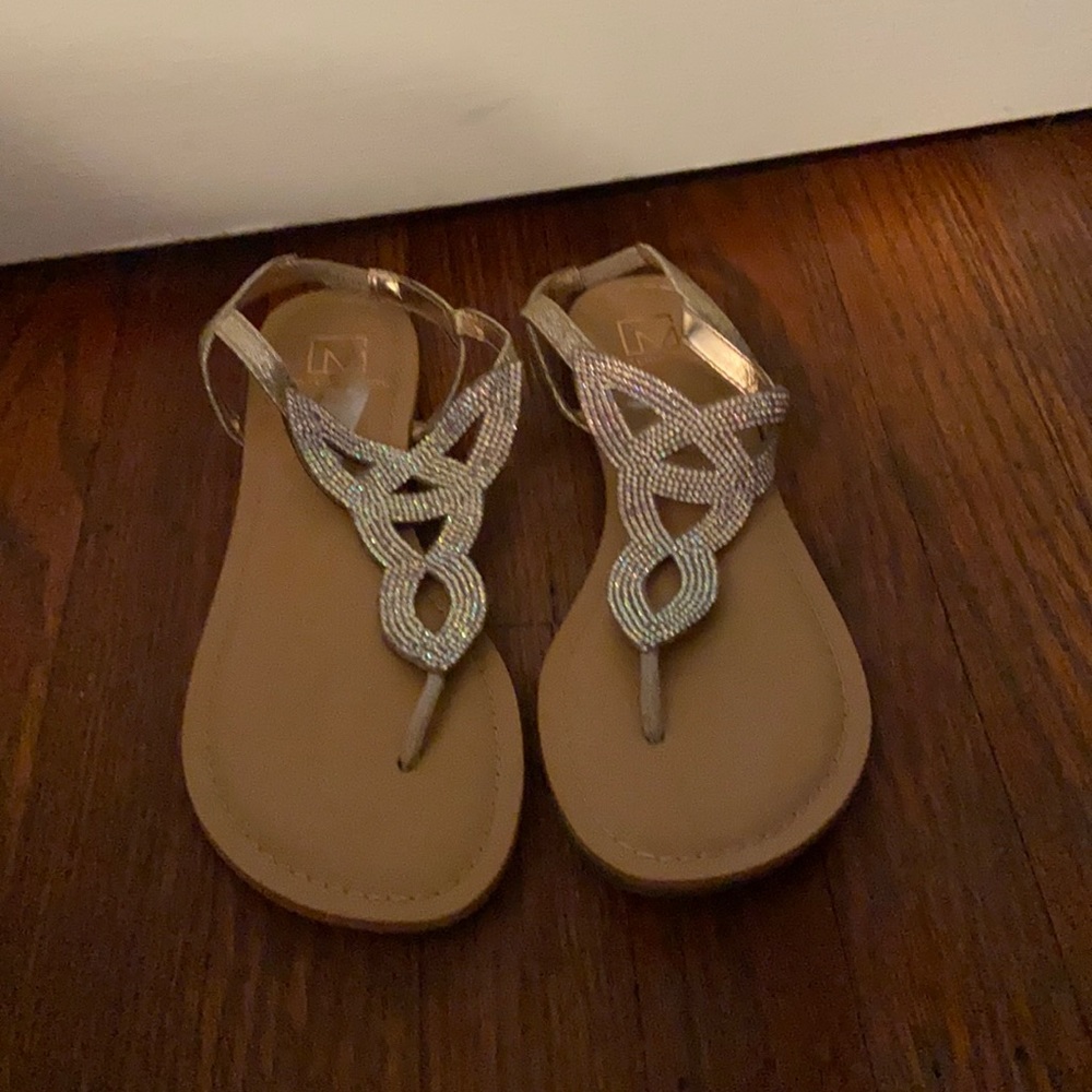 Sparkled flip flops